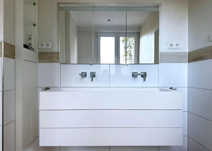 Apartment Schöne I Private Parkplätze I Home2share