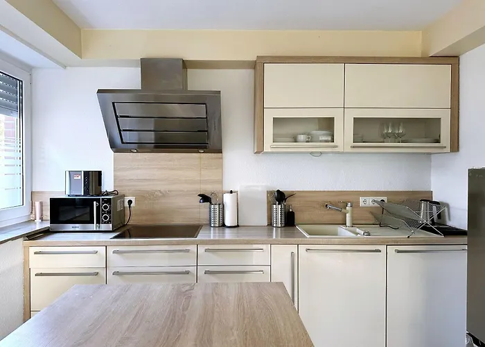 Schöne I Private Parkplätze I Home2share Munster (North Rhine-Westphalia)