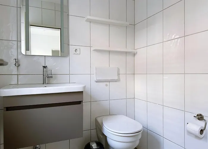 Schöne I Private Parkplätze I Home2share Apartment